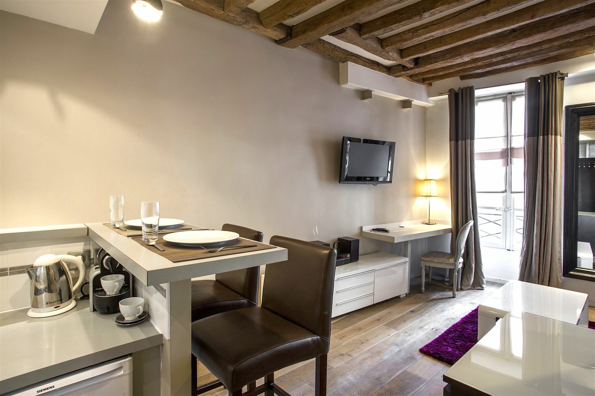 Apartment Marais Sicile Paris